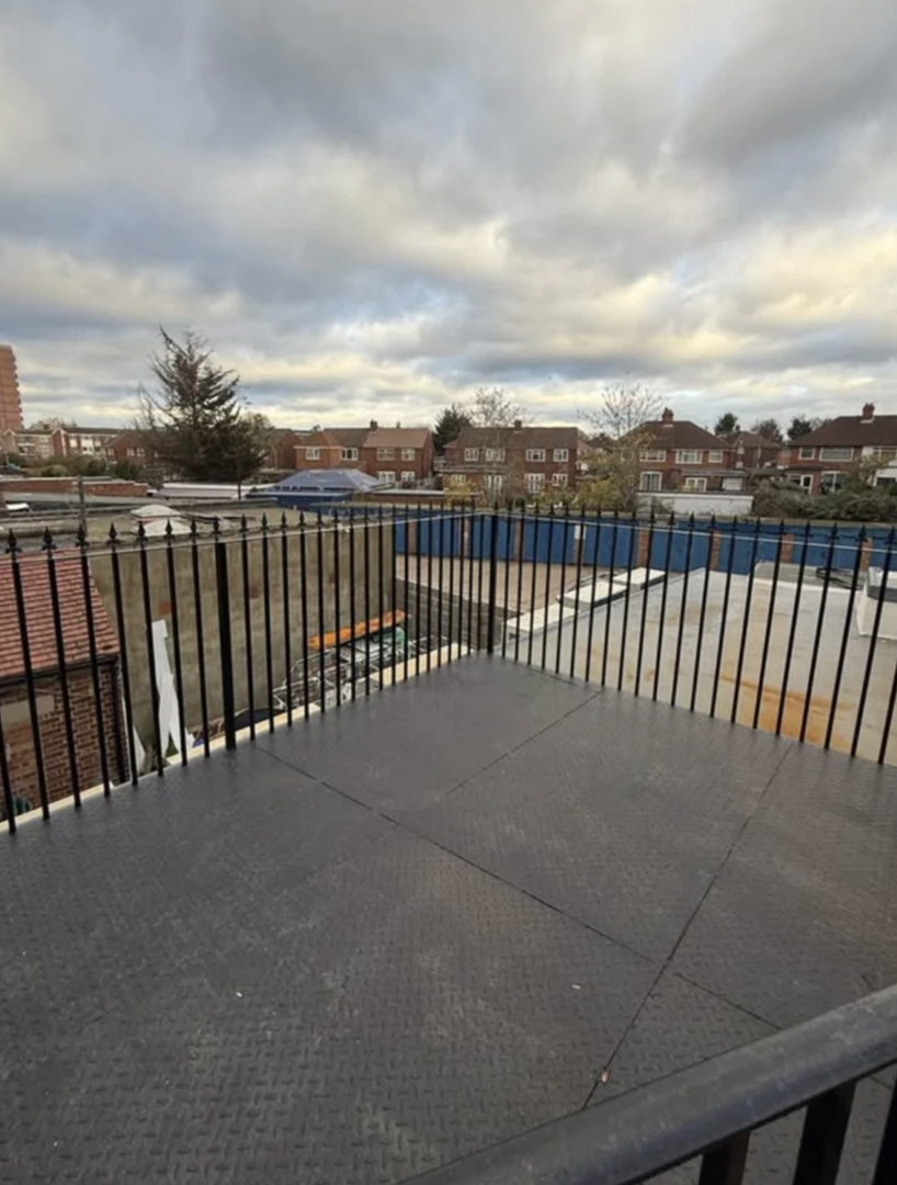 Yeading Lane, Hayes